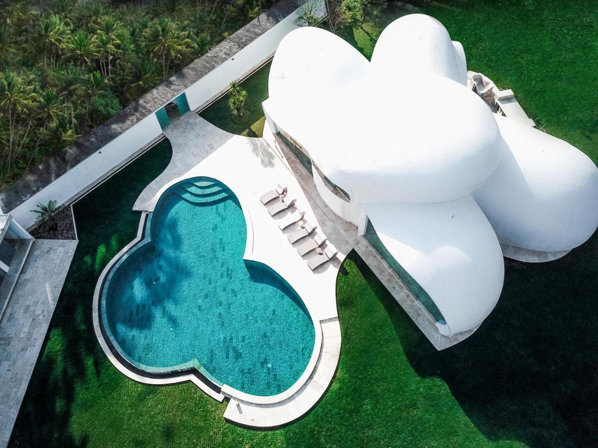 The Cloud Beachfront Villa Tabanan Dış mekan fotoğraf