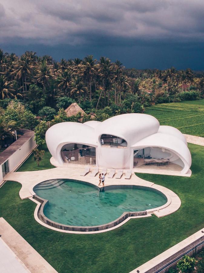 The Cloud Beachfront Villa Tabanan Dış mekan fotoğraf